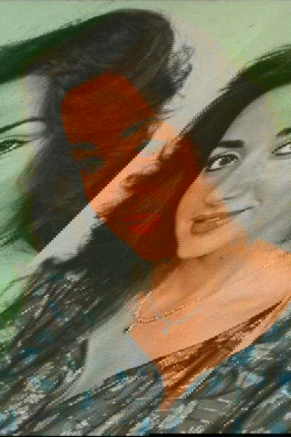 et billede af Oya Aydoğan