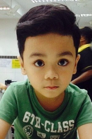 et billede af Nik Adam Mika