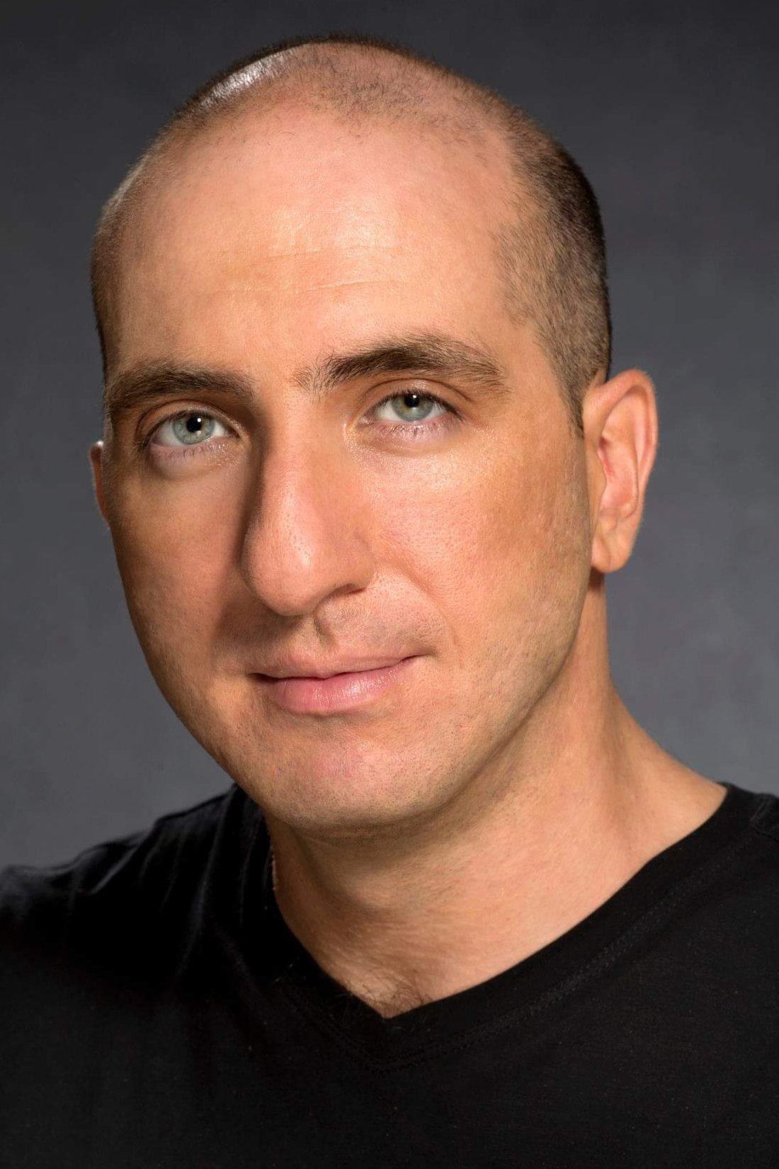 et billede af Şevket Süha Tezel