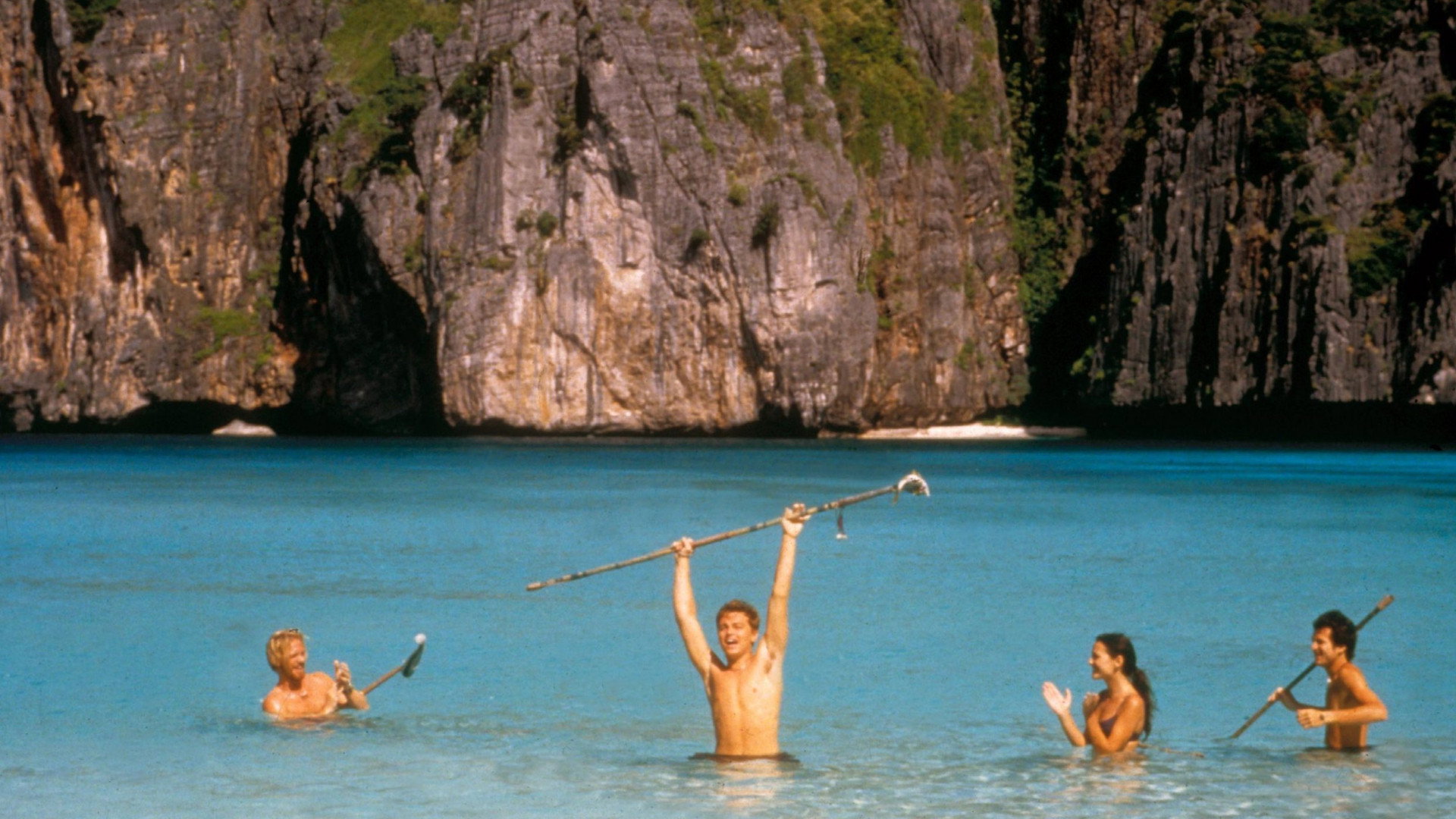The Beach (2000) — still 3
