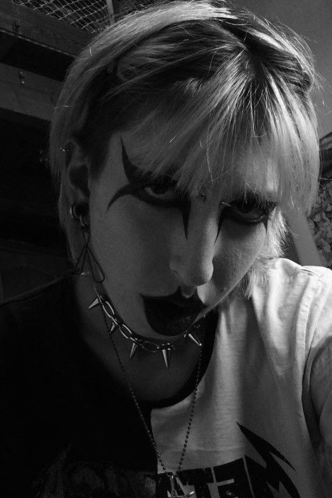 et billede af Thaïs Odd