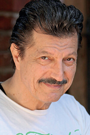 et billede af Burhan Öçal