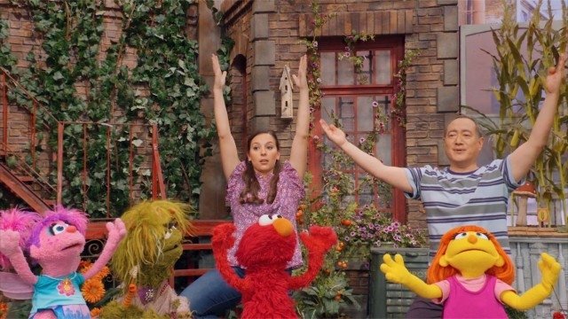 Sesame Street - Season 53 Episode 21 : Grouch-ercise