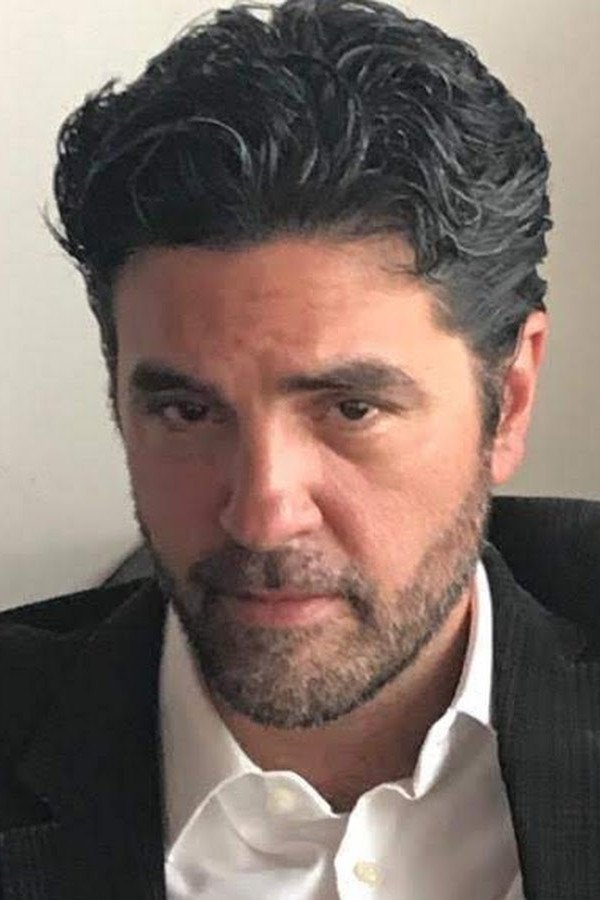 et billede af César Manzano