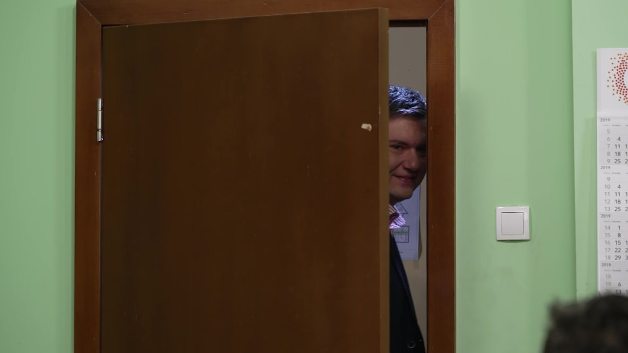 2141 Sad u ovom momentu