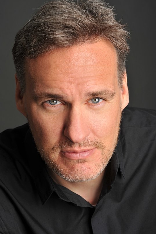 et billede af Jon Donahue