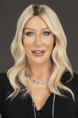 et billede af Seda Sayan