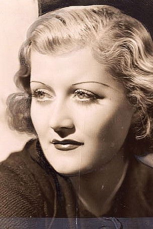 et billede af Colleen Clare