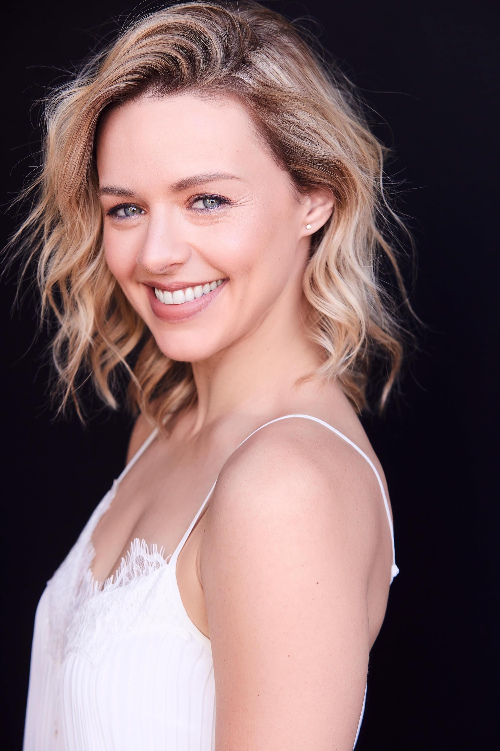 et billede af Ashley Dakin