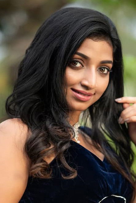 et billede af Sandhra Anil