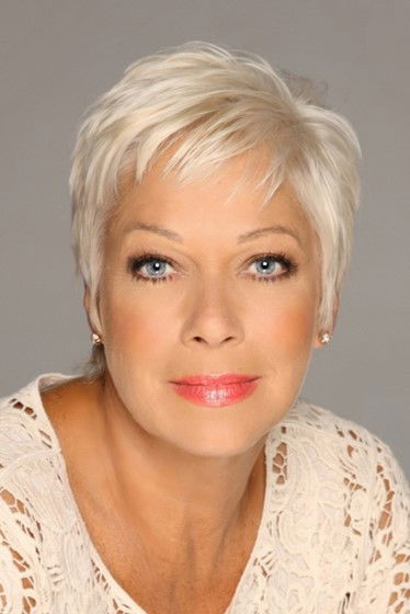 et billede af Denise Welch
