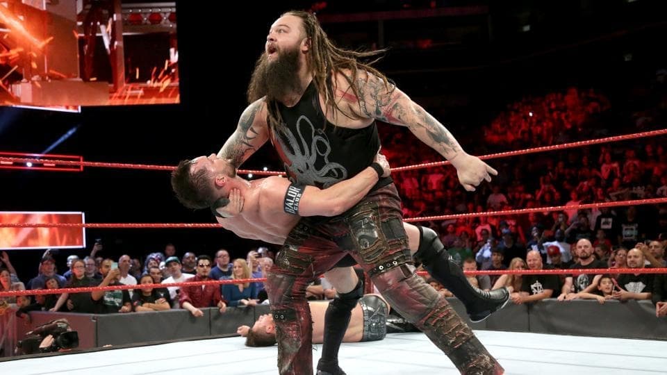 WWE Raw Staffel 25 :Folge 18 