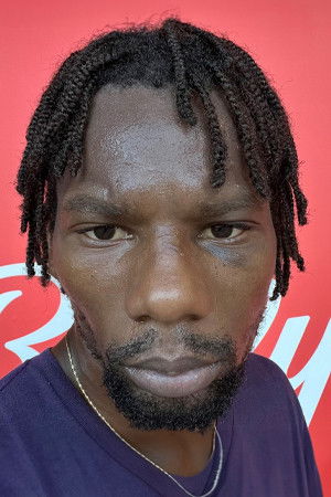 et billede af Isiah Hart