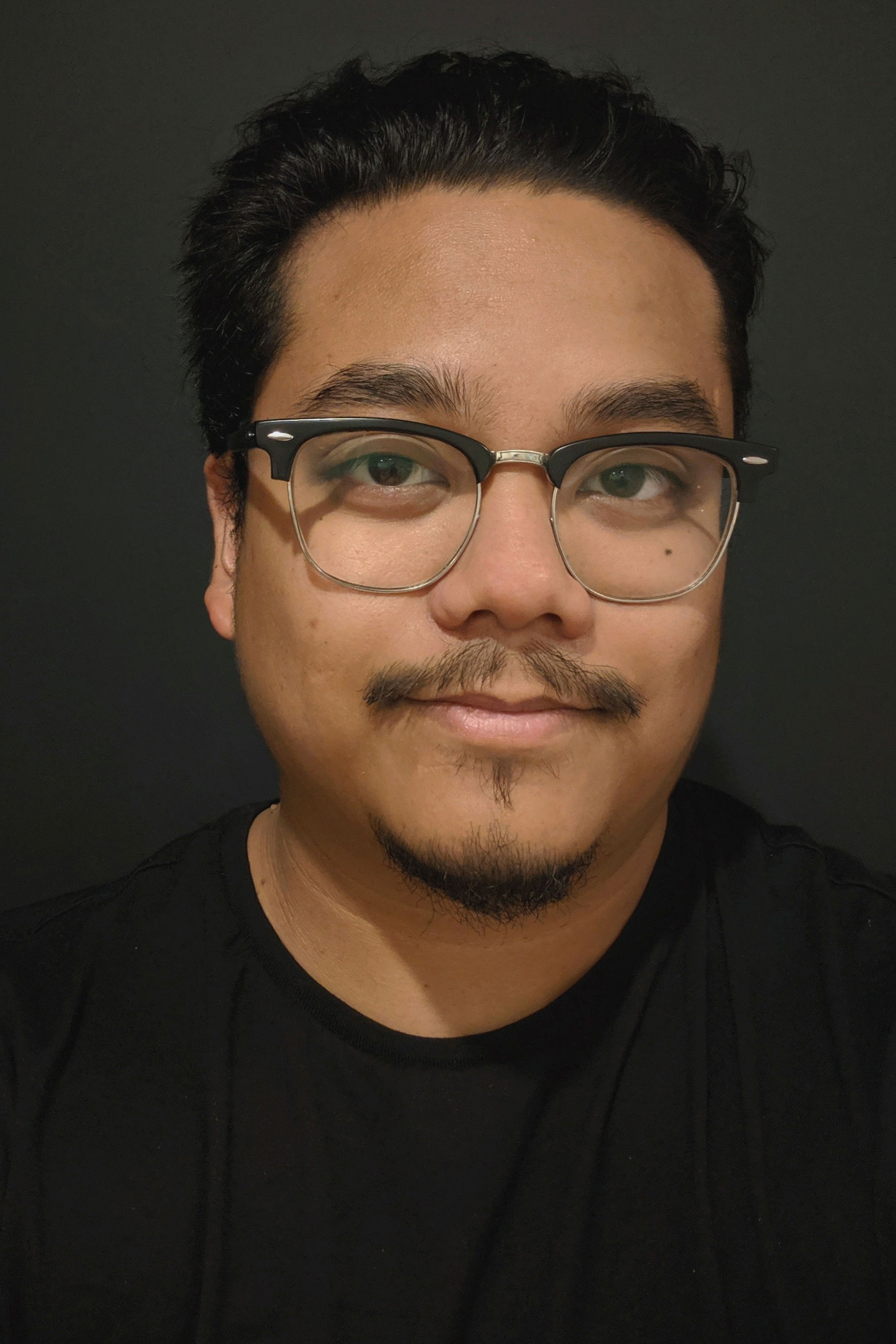 et billede af Jo Enaje