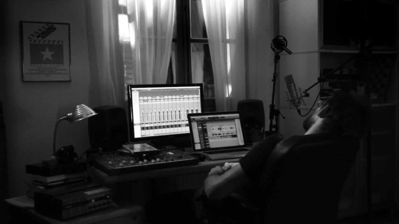 Foley Artist