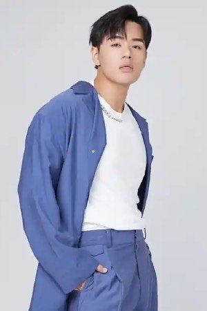 et billede af Shen Chi