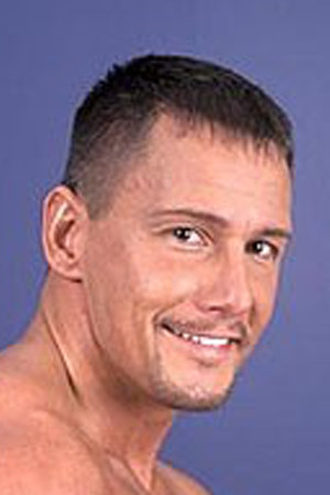 et billede af Julian Pierce