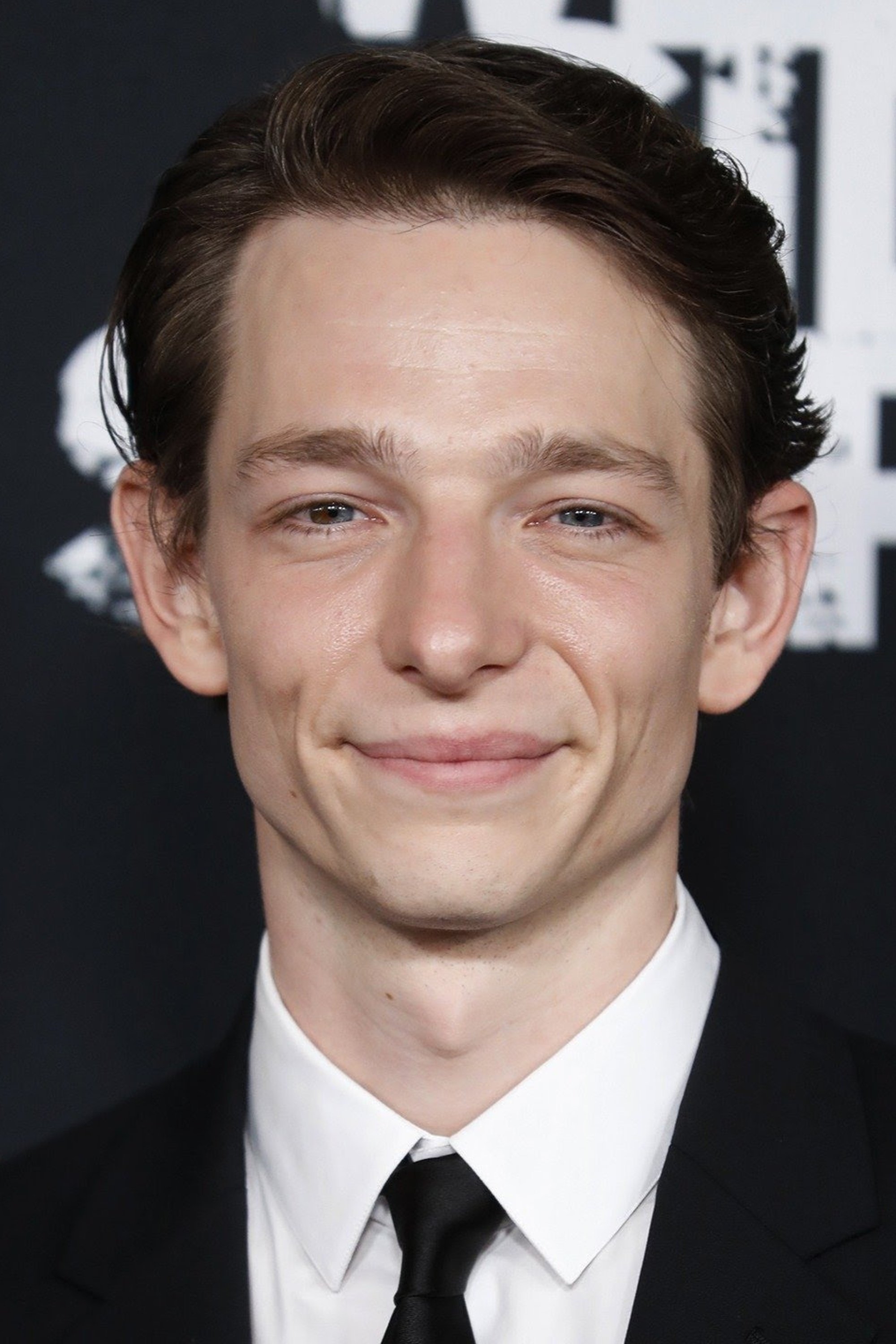 Photo de Mike Faist 281547