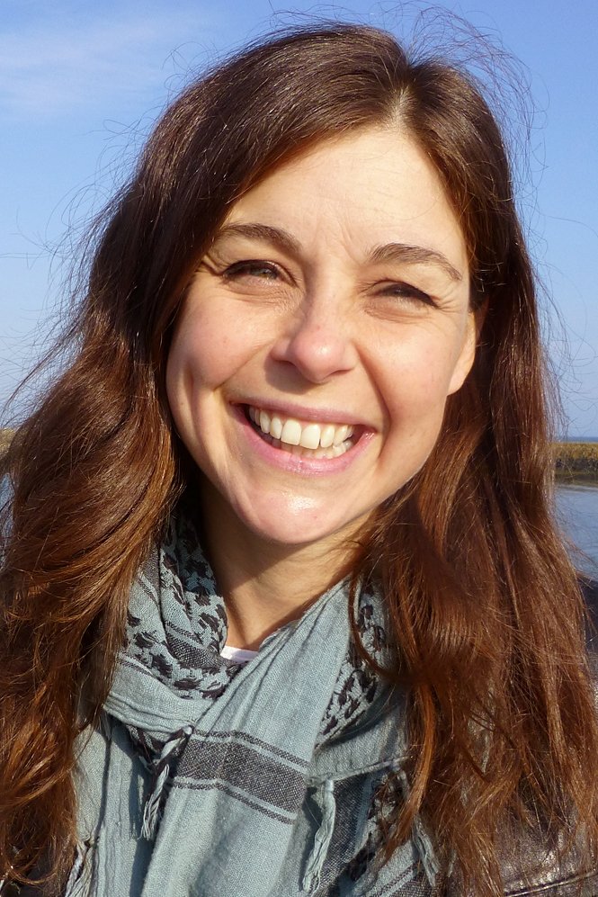 Cassie Newland's picture in the cast