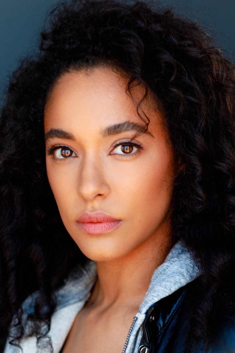 et billede af Adrienne Thomas