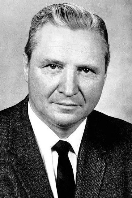 et billede af Floyd Dominy