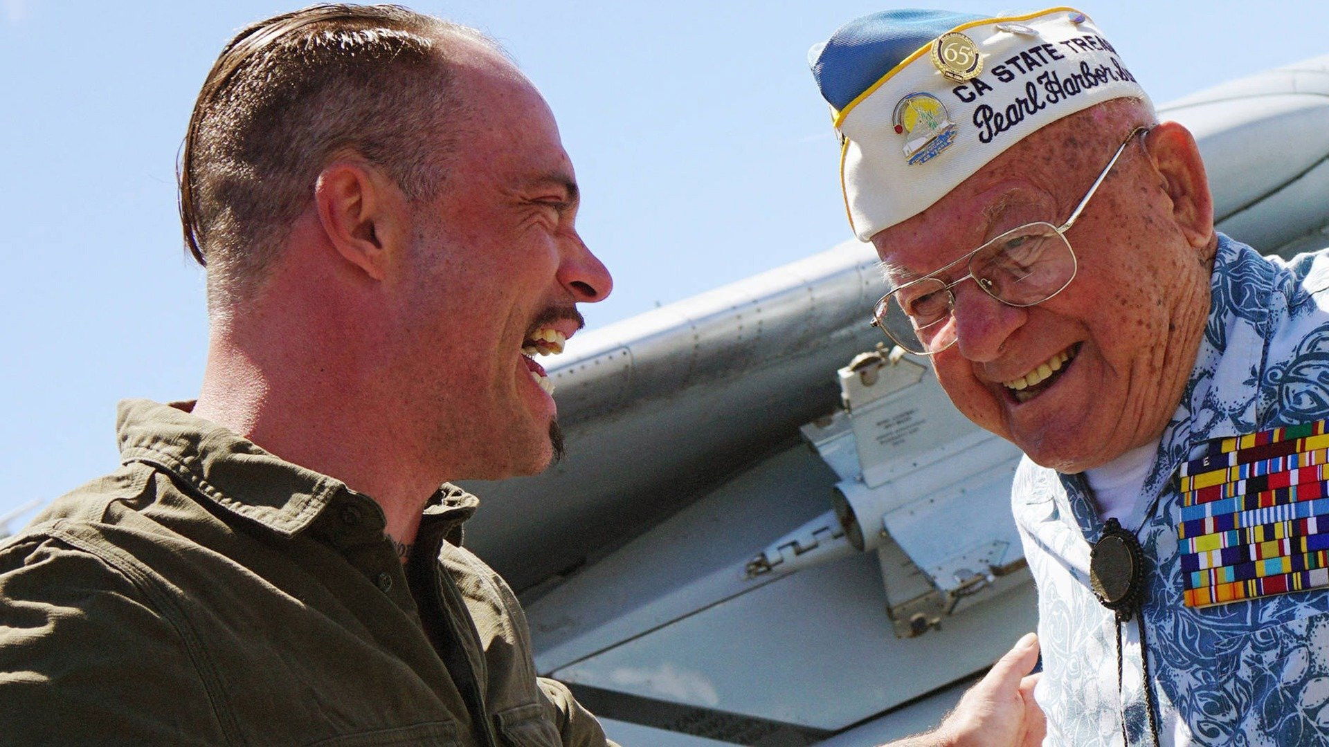 The Weapon Hunter S02E03 backdrop