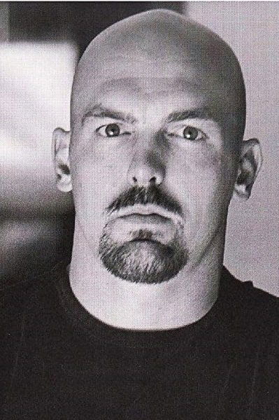 et billede af Justin Riemer