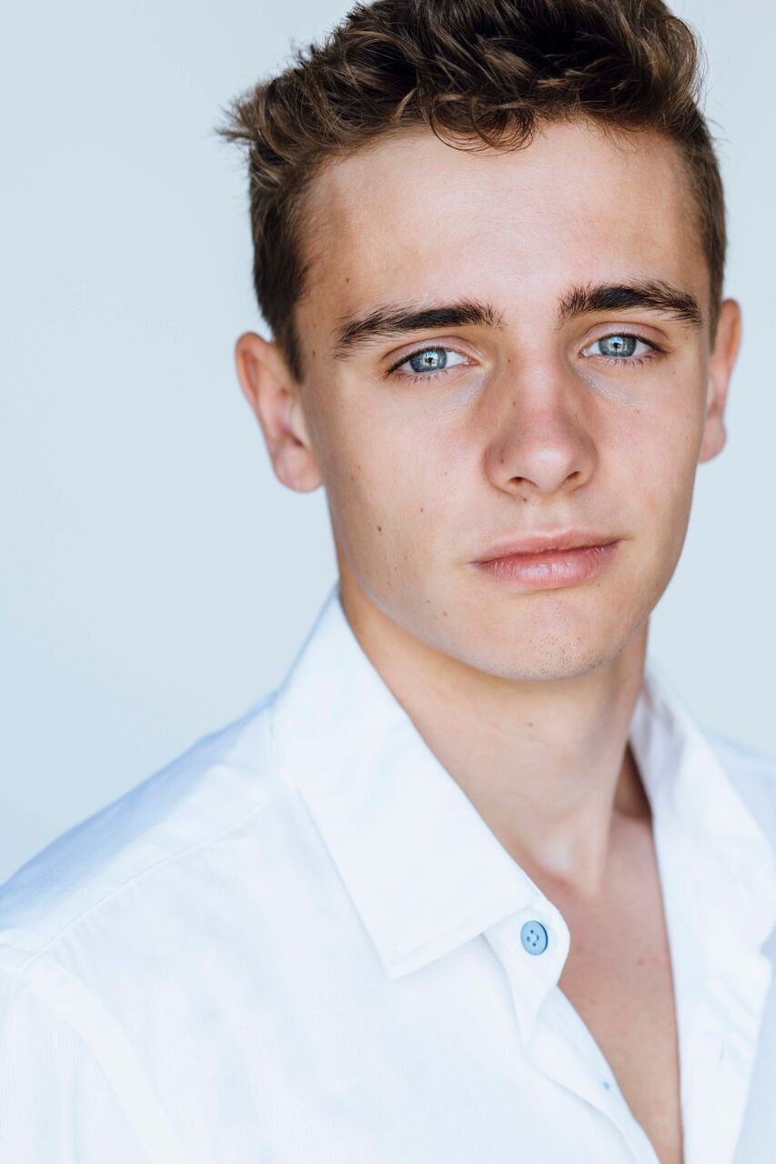 et billede af Charlie Wright