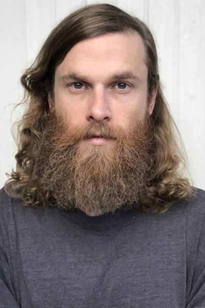 et billede af Elijah Ungvary