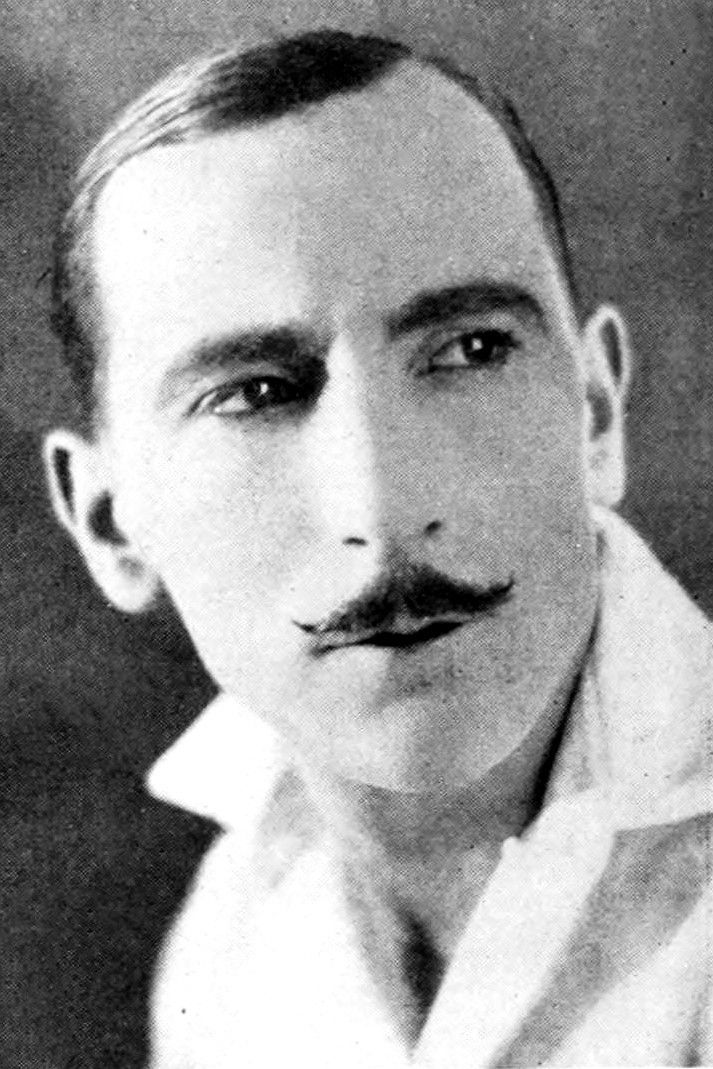 et billede af John J. Richardson