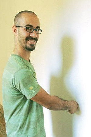 et billede af George Azmi