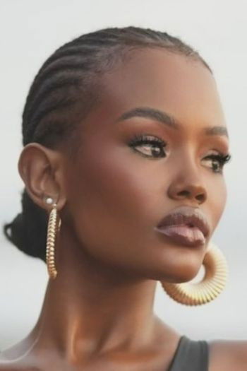 et billede af Isimbi Yvonne