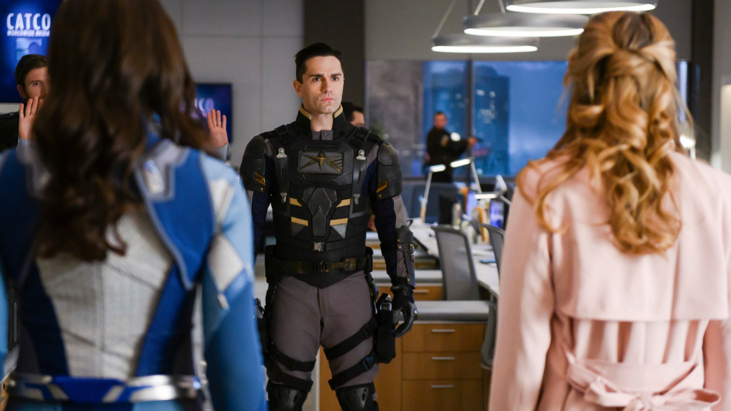 Supergirl Season 4 :Episode 19  American Dreamer