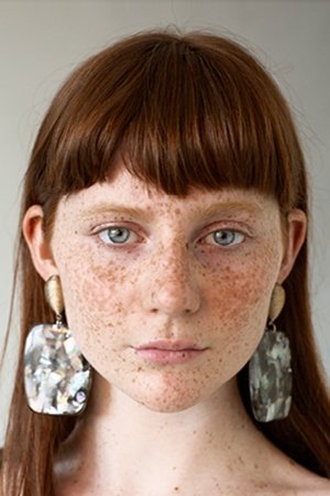 Noémie Lanoix's picture in the cast