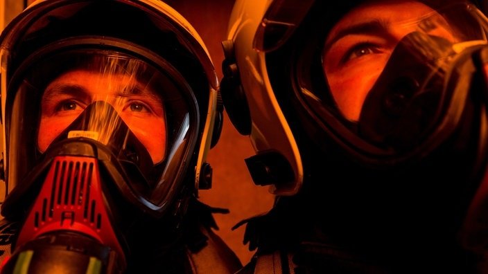 Feuer & Flamme – Mit Feuerwehrmännern im Einsatz