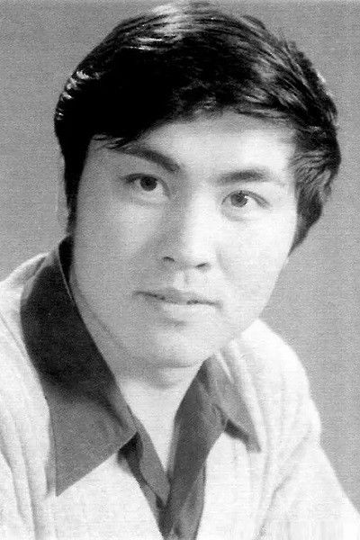 et billede af Jiang Ruilin