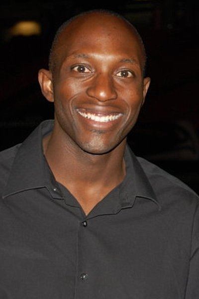 et billede af Niyi Oni