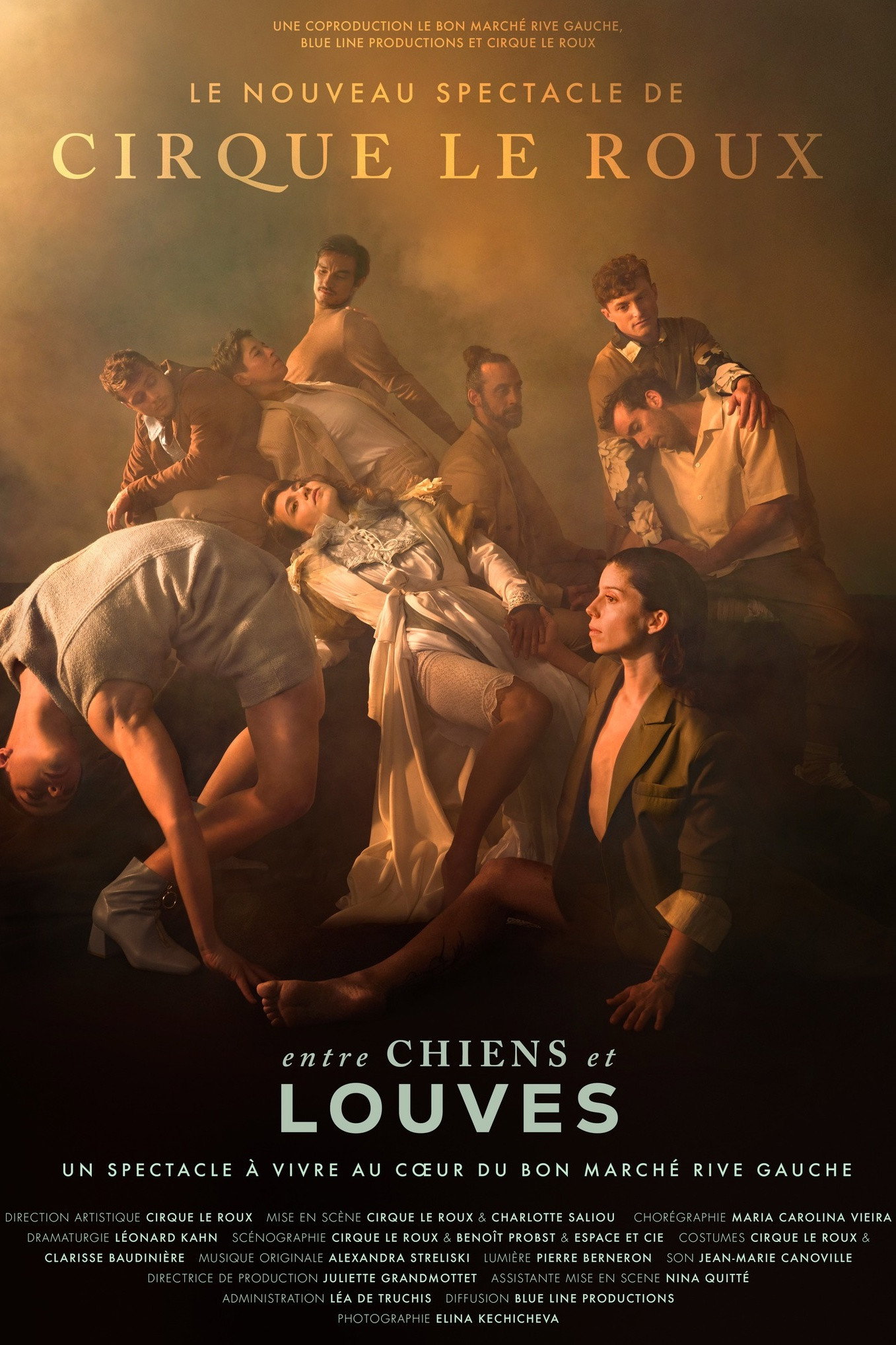 Entre chiens et louves par le Cirque Le Roux au Bon March&eacute; Rive Gauche