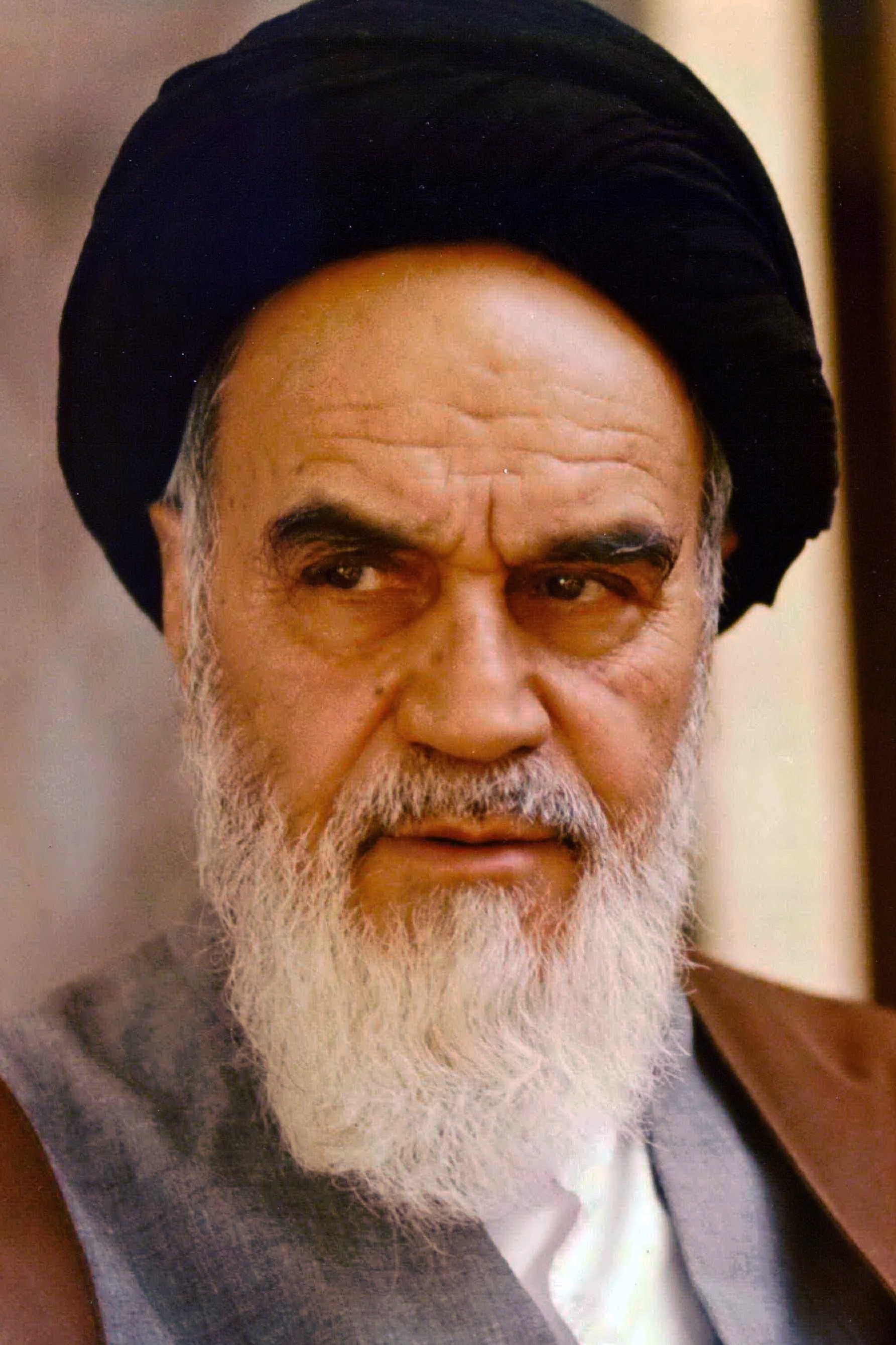 et billede af Ruhollah Khomeini