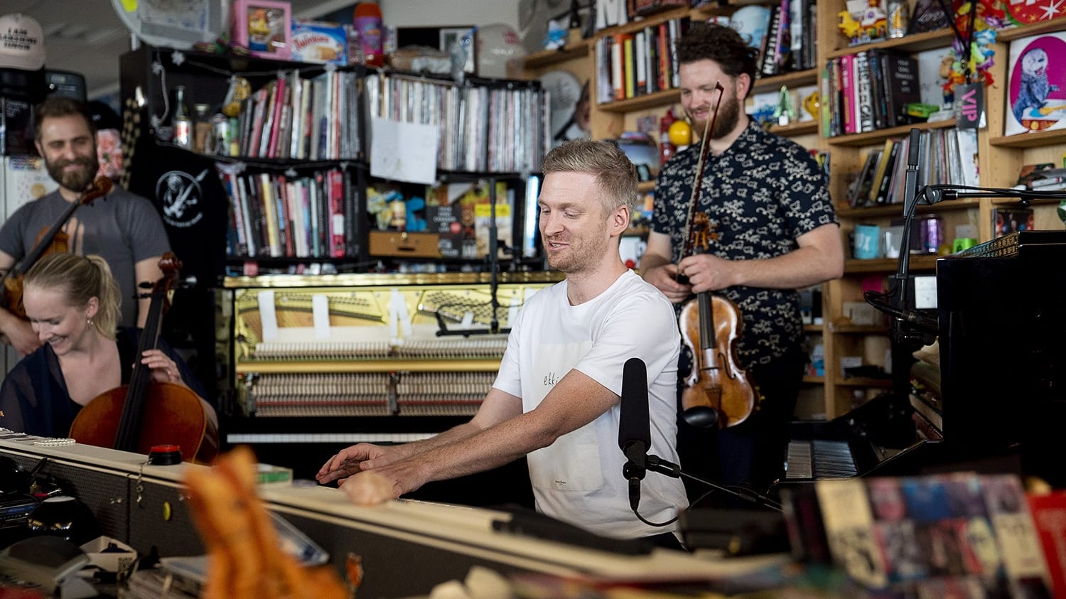 NPR Tiny Desk Concerts - Staffel 11 Folge 82 (1970)