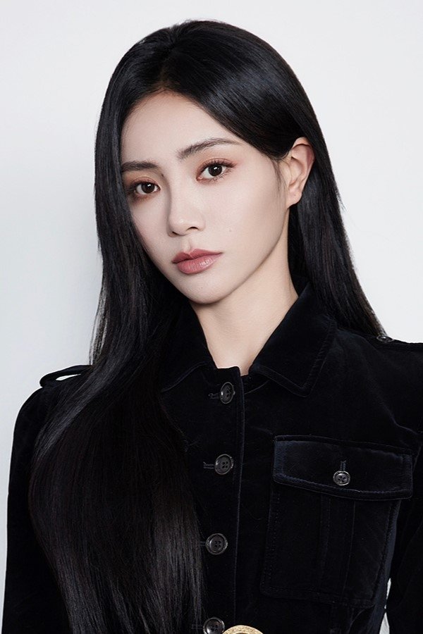 et billede af Chloe Xie