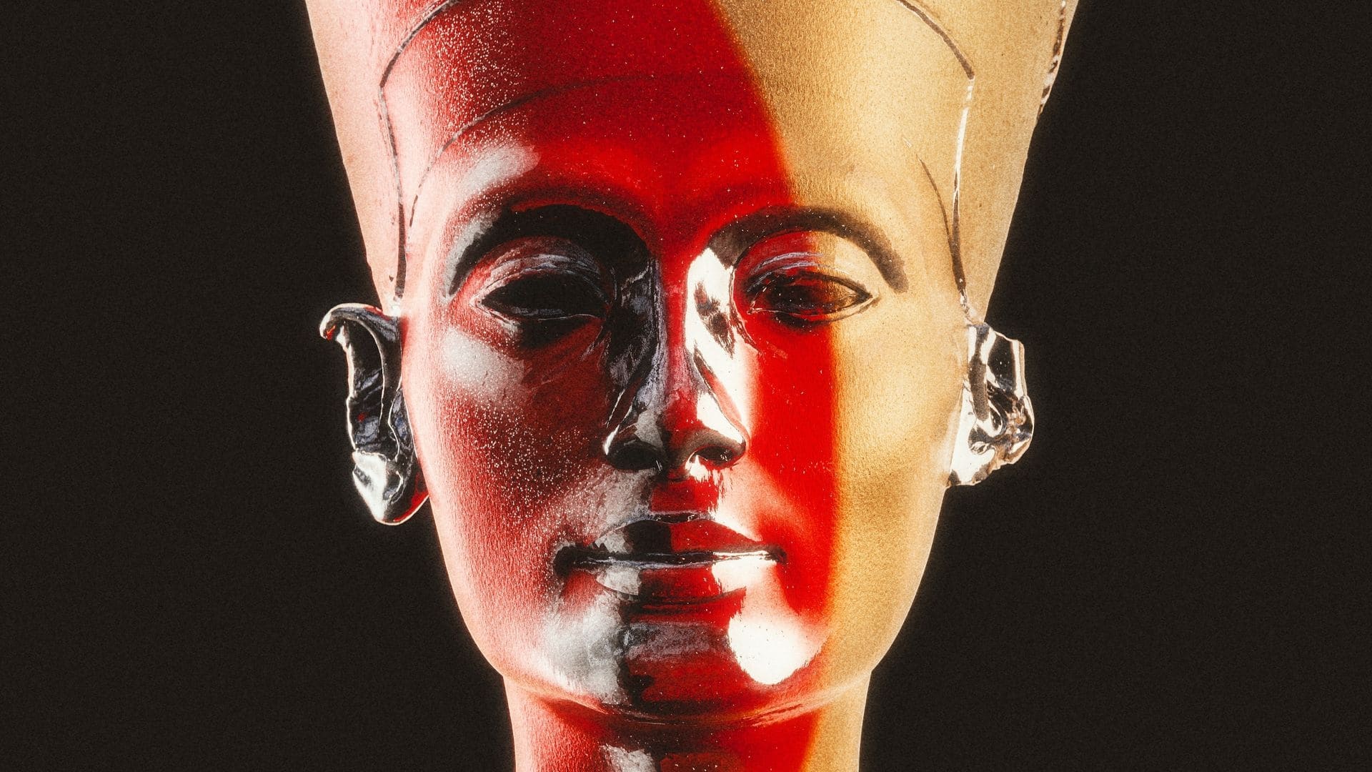 Nefertiti: Los asaltantes de la tumba perdida