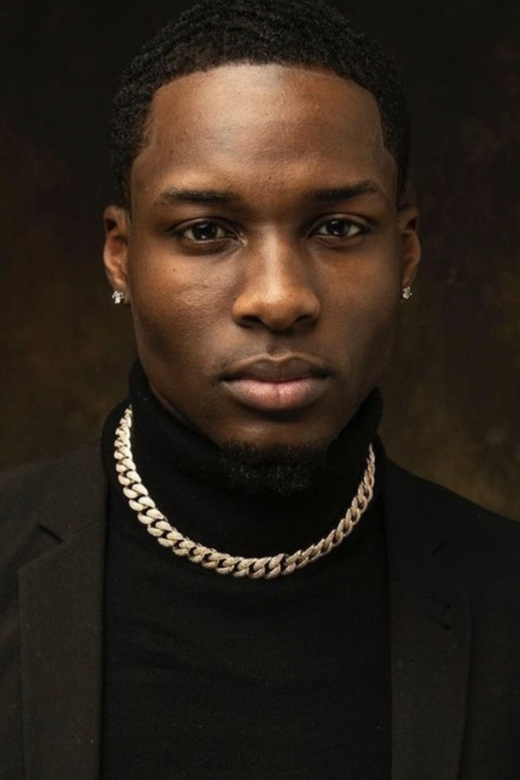 et billede af Damian Young