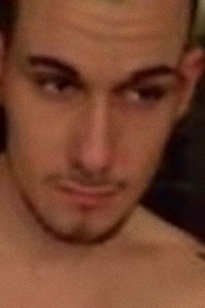 et billede af Drew Dangerous