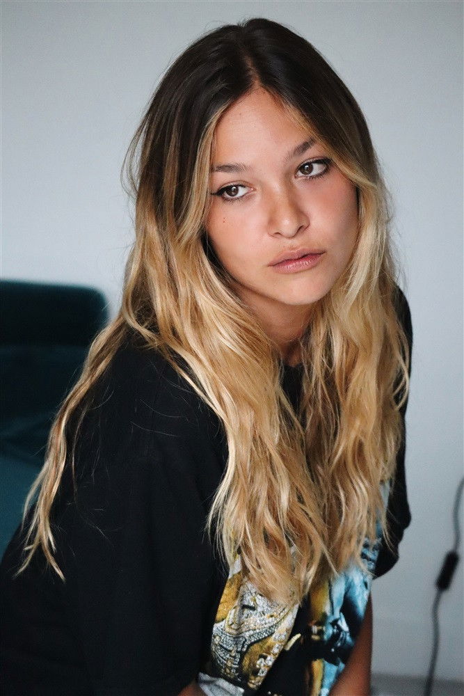 et billede af Anja Verderosa