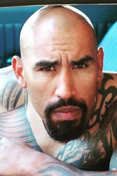 et billede af Gio Zavala