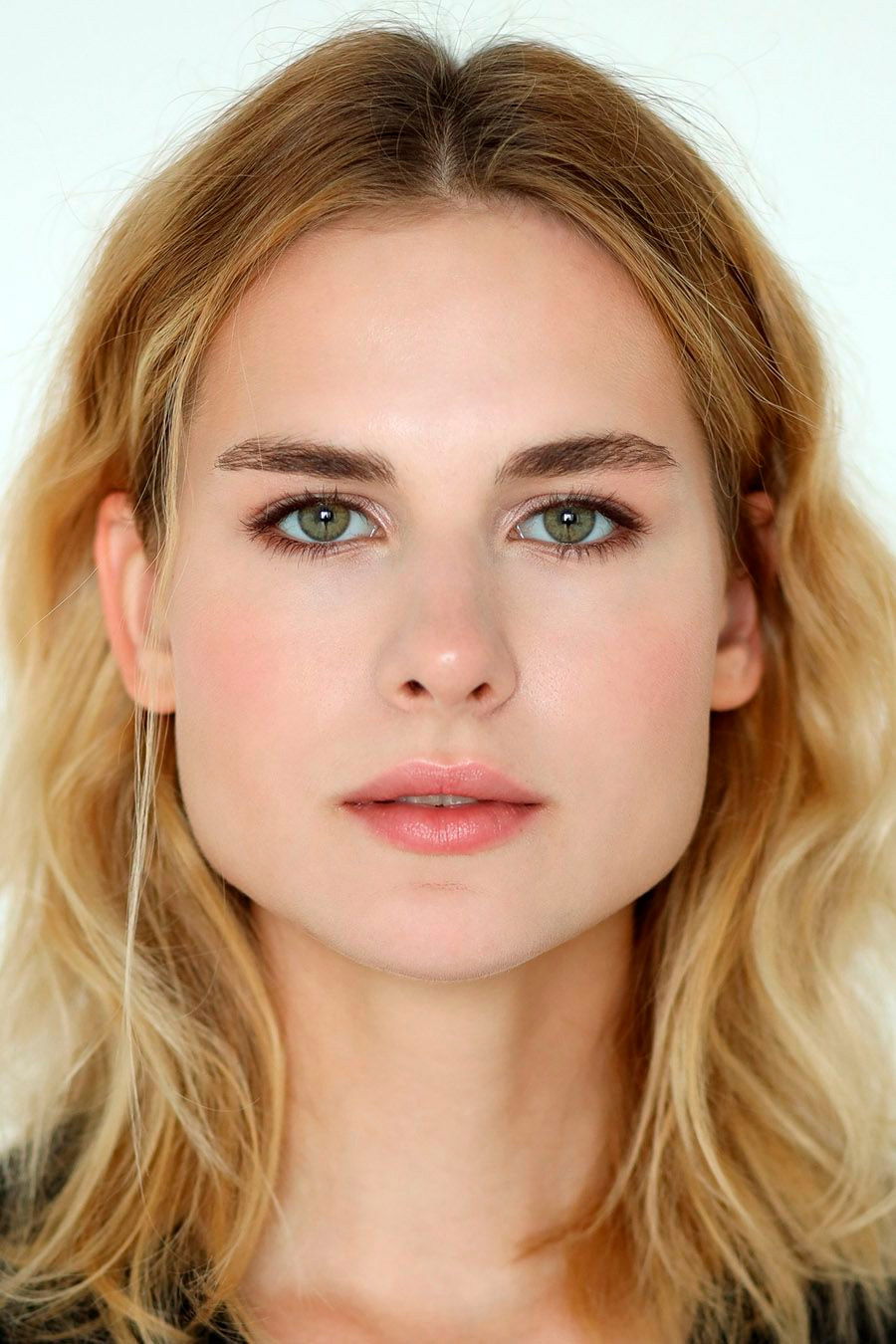 et billede af Varvara Komarova