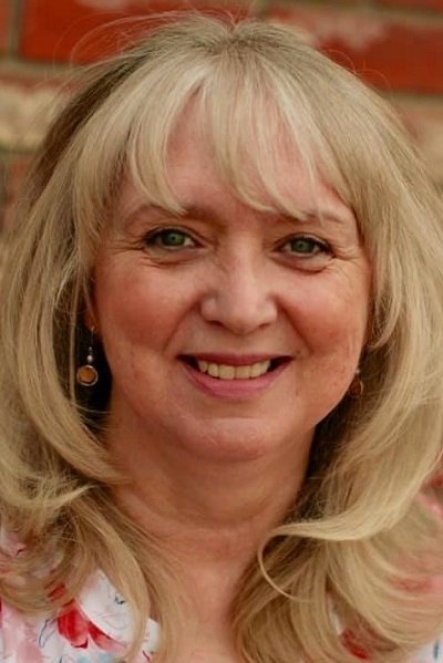 et billede af Rhonda Fisekci