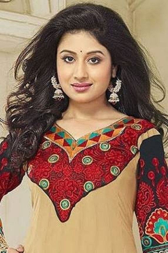 et billede af Paridhi Sharma