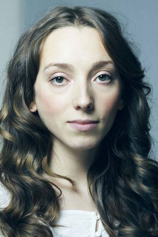 et billede af Charissa Shearer